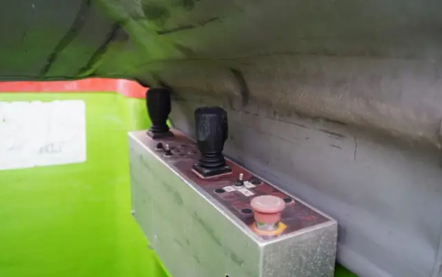 RENAULT MASTER / ZWYŻKA /  PODNOŚNIK KOSZOWY Elevateur 142 TPF  - 14 m / MAX  265 kg / BLASZAK / 