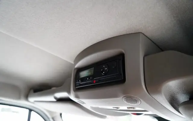 RENAULT MASTER / ZWYŻKA /  PODNOŚNIK KOSZOWY Elevateur 142 TPF  - 14 m / MAX  265 kg / BLASZAK / 