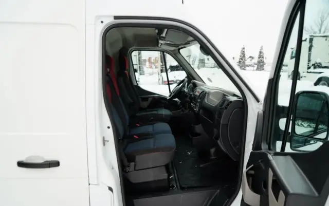 RENAULT MASTER / ZWYŻKA /  PODNOŚNIK KOSZOWY Elevateur 142 TPF  - 14 m / MAX  265 kg / BLASZAK / 
