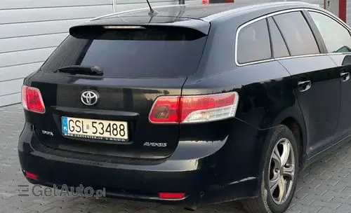 TOYOTA Avensis 