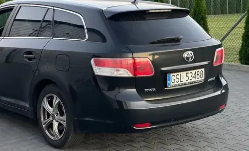 TOYOTA Avensis 