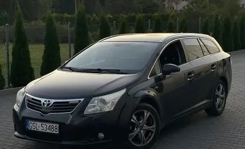 TOYOTA Avensis 