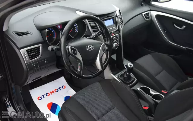 HYUNDAI I30 1.4 Fifa World Cup Edition