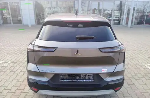 MITSUBISHI Grandis 