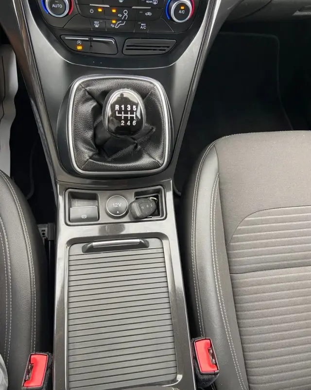 FORD Kuga 1.5 EcoBoost 2x4 SYNC