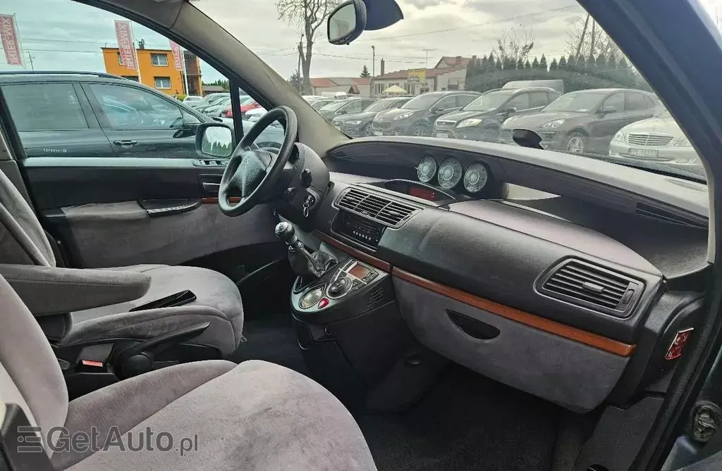 CITROEN C8 