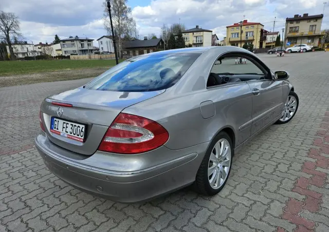 MERCEDES-BENZ CLK 200 Kompressor Avantgarde