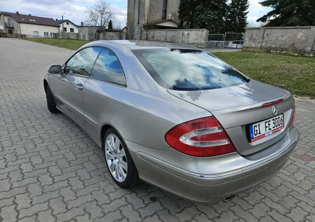 MERCEDES-BENZ CLK 200 Kompressor Avantgarde