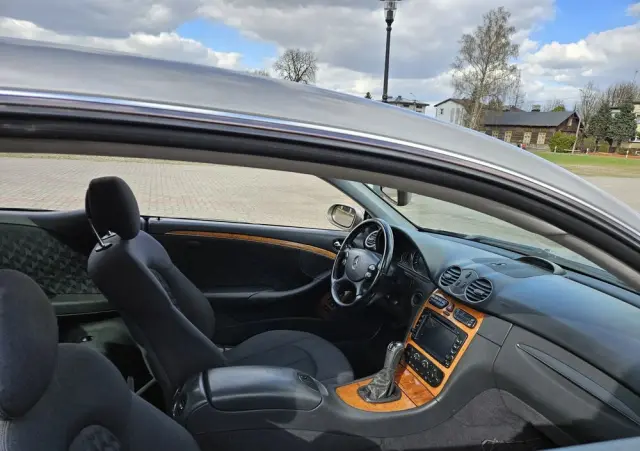 MERCEDES-BENZ CLK 200 Kompressor Avantgarde