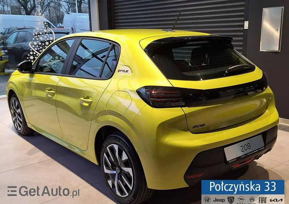 PEUGEOT 208 