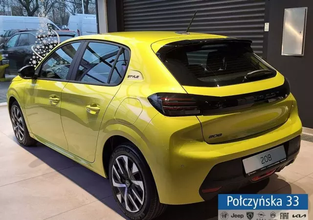 PEUGEOT 208 