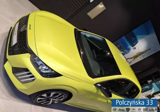 PEUGEOT 208 