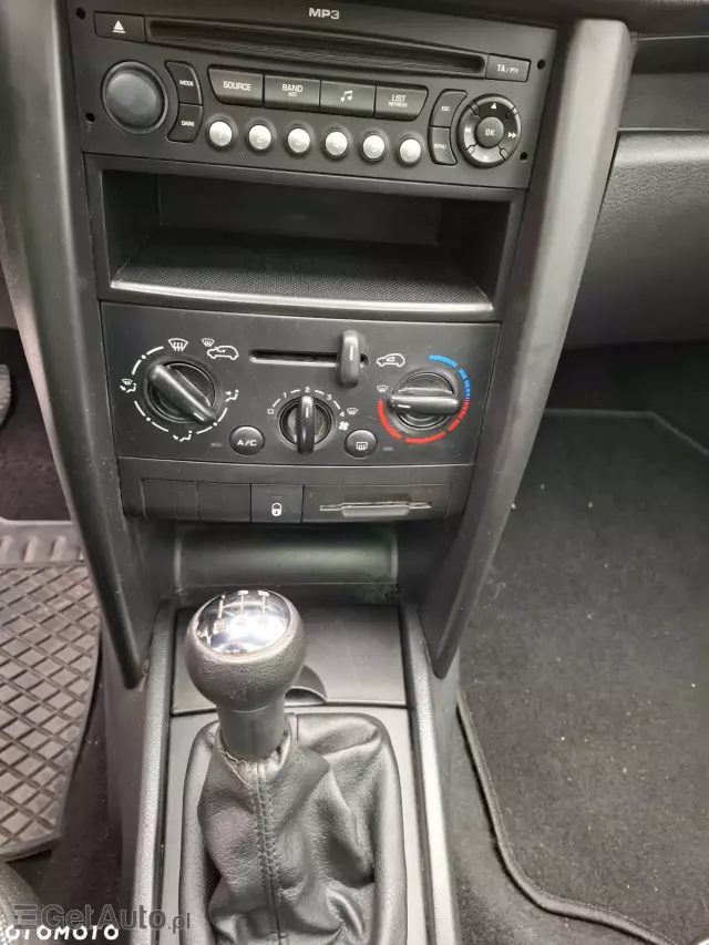 PEUGEOT 207 SW 95 VTi Premium