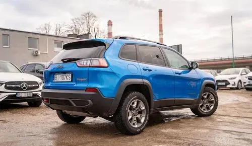 JEEP Cherokee 