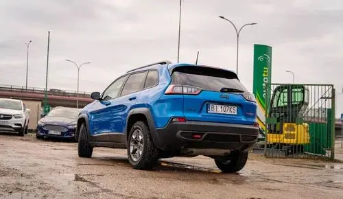 JEEP Cherokee 