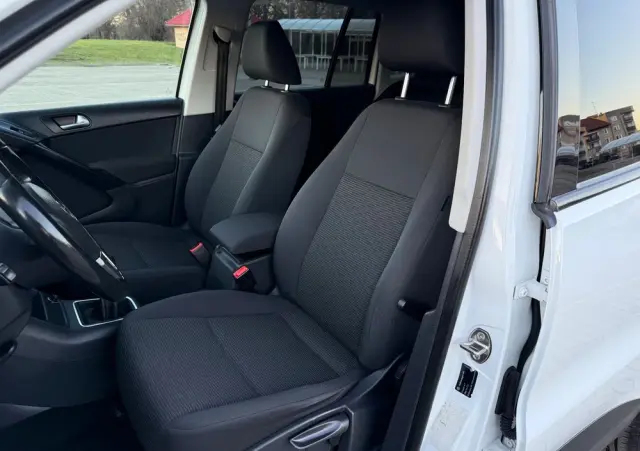 VOLKSWAGEN Tiguan 2.0 TDI DPF BlueMotion Technology Exclusive