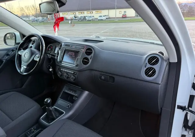 VOLKSWAGEN Tiguan 2.0 TDI DPF BlueMotion Technology Exclusive