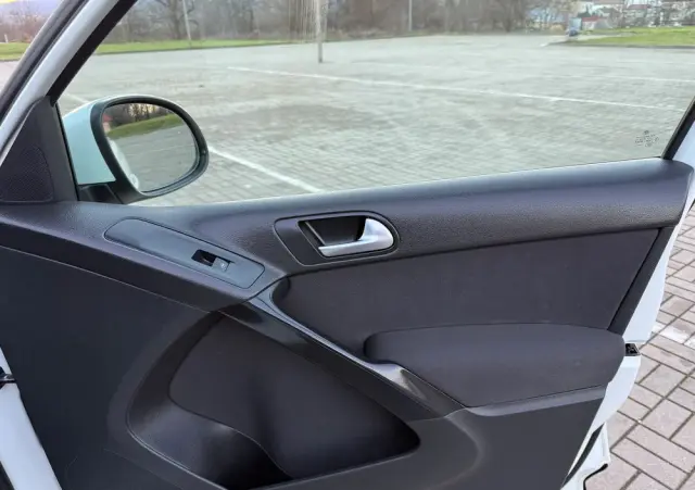 VOLKSWAGEN Tiguan 2.0 TDI DPF BlueMotion Technology Exclusive