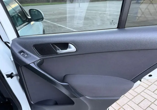 VOLKSWAGEN Tiguan 2.0 TDI DPF BlueMotion Technology Exclusive