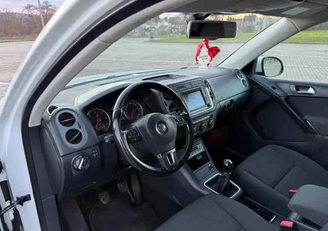 VOLKSWAGEN Tiguan 2.0 TDI DPF BlueMotion Technology Exclusive