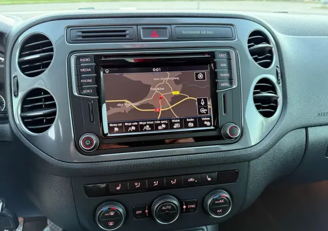 VOLKSWAGEN Tiguan 2.0 TDI DPF BlueMotion Technology Exclusive