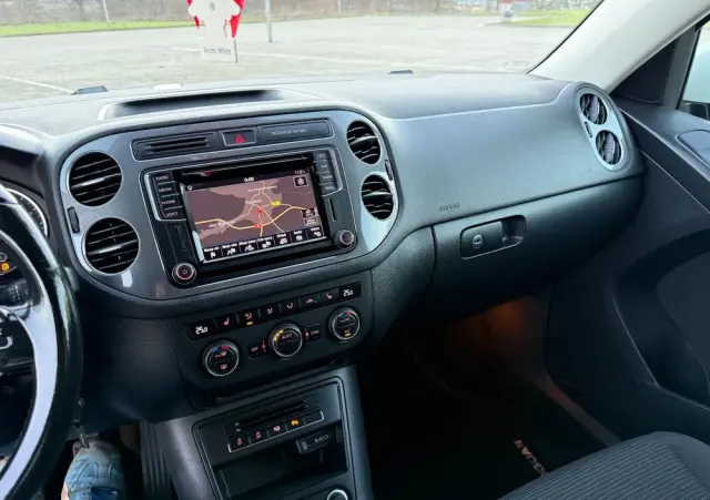 VOLKSWAGEN Tiguan 2.0 TDI DPF BlueMotion Technology Exclusive