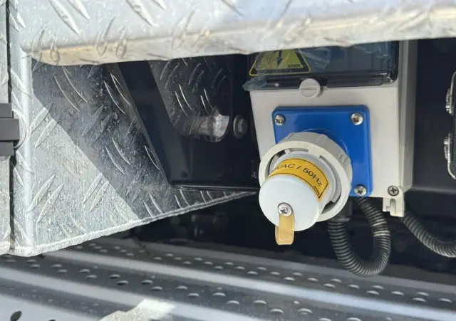 MERCEDES-BENZ Atego 818 E6 4x4 Zwyżka PALFINGER P250 BK Podnośnik Koszowy 