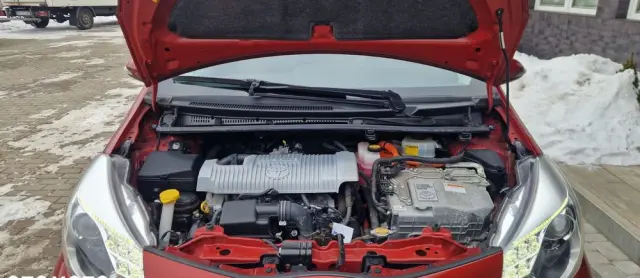 TOYOTA Yaris 1.5 VVT-i Edition 2014