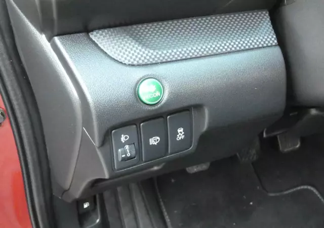 HONDA CR-V 2.0 Elegance (2WD)