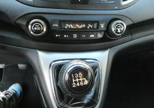 HONDA CR-V 2.0 Elegance (2WD)