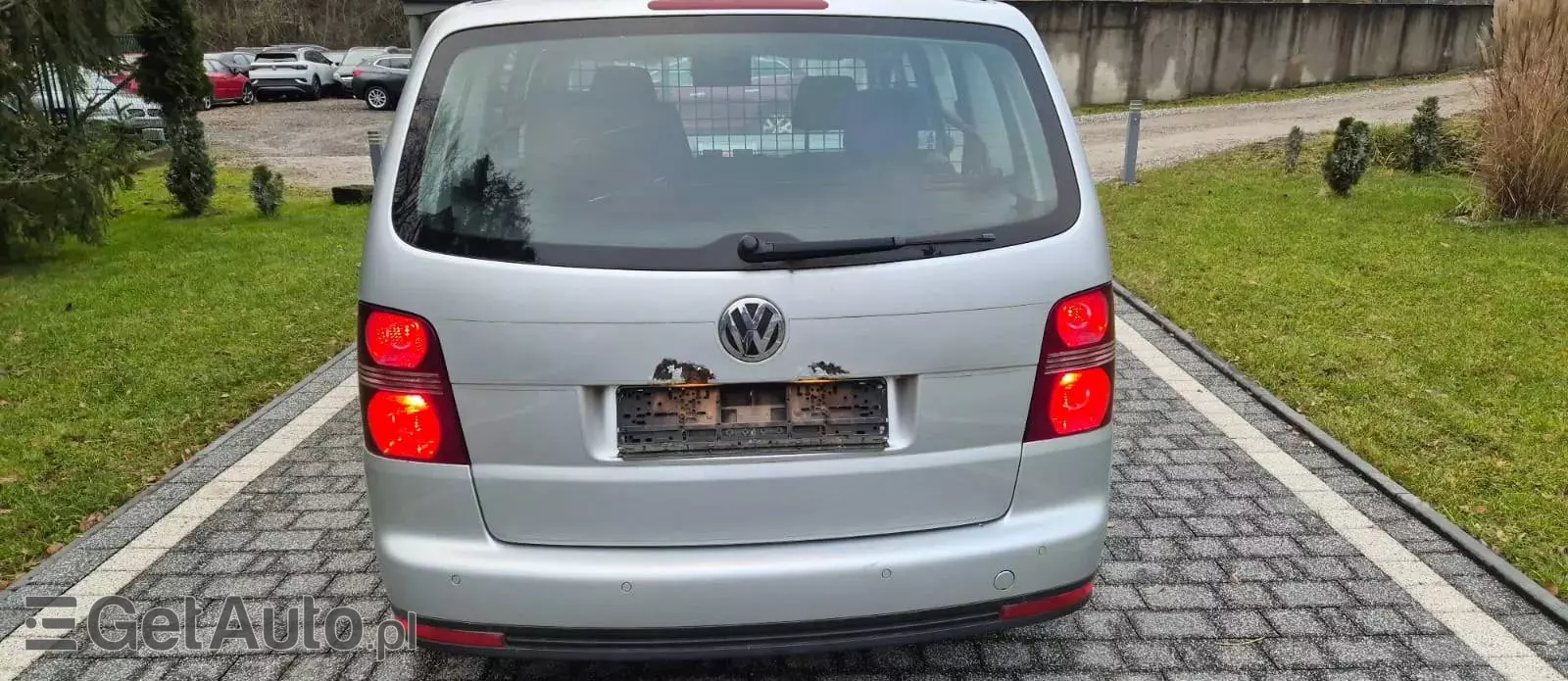 VOLKSWAGEN Touran 