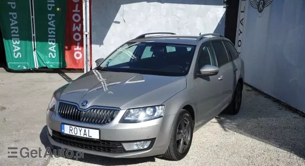 SKODA Octavia 