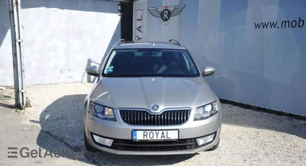 SKODA Octavia 