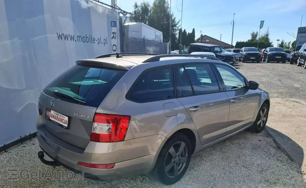 SKODA Octavia 