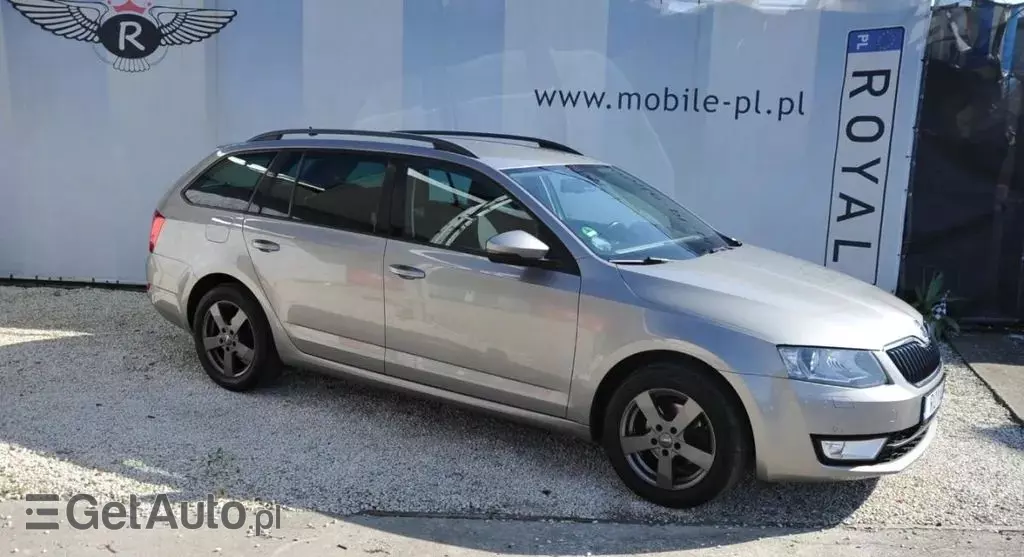 SKODA Octavia 