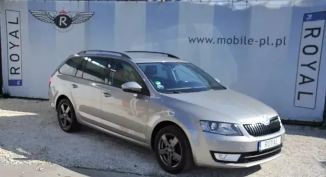 SKODA Octavia 