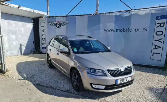 SKODA Octavia 