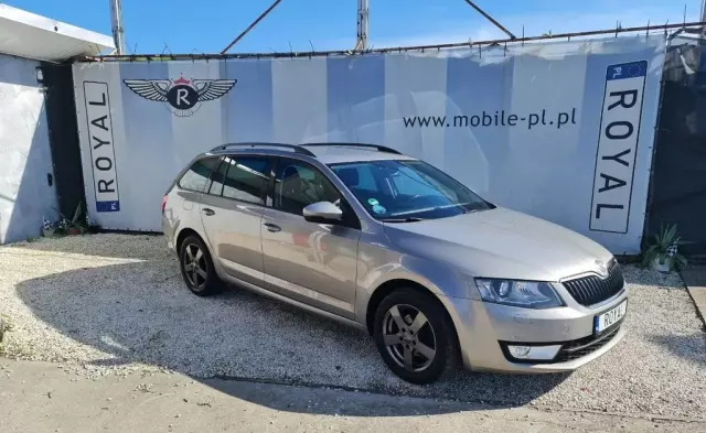 SKODA Octavia 