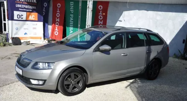 SKODA Octavia 