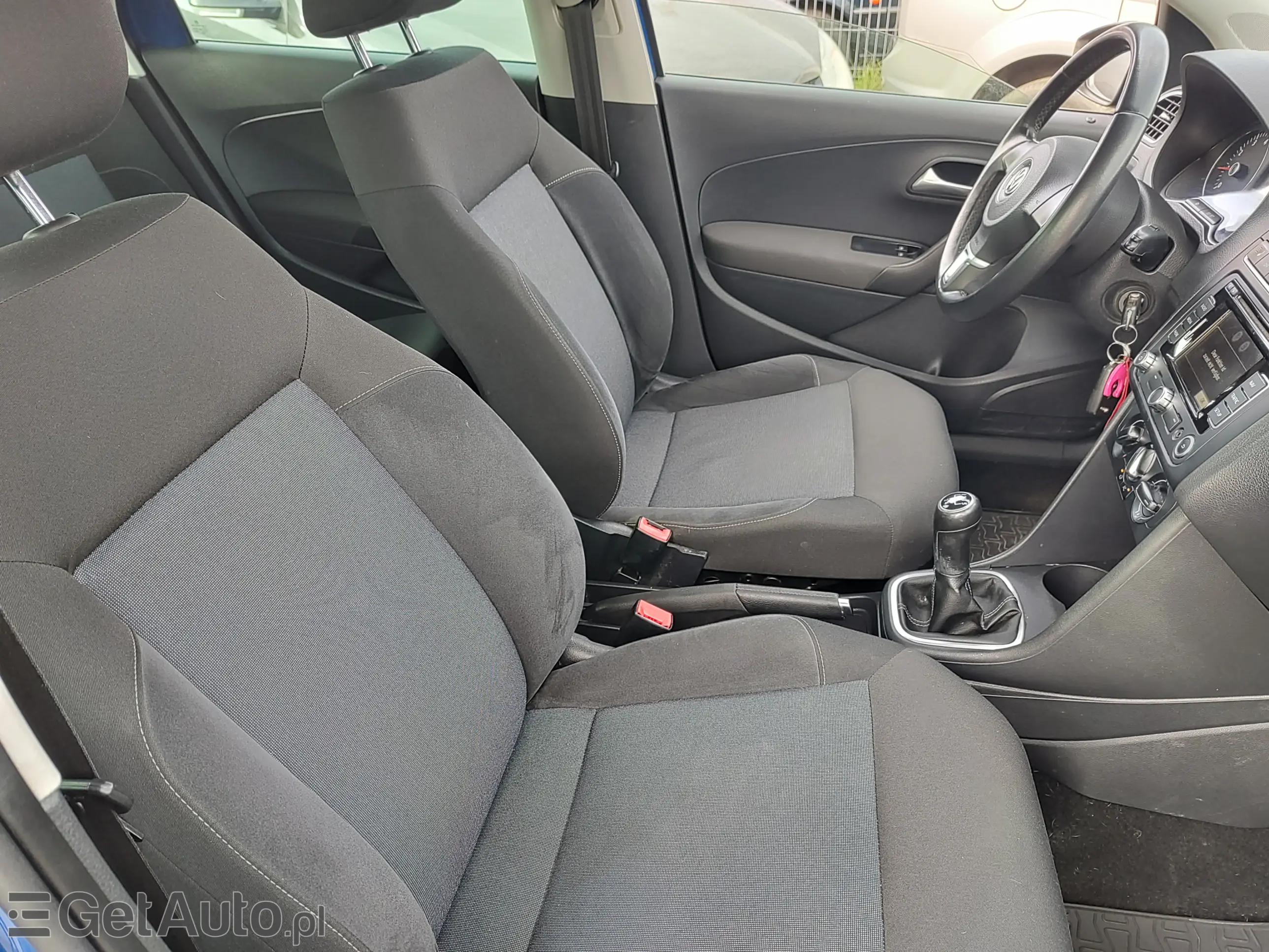 VOLKSWAGEN Polo Highline