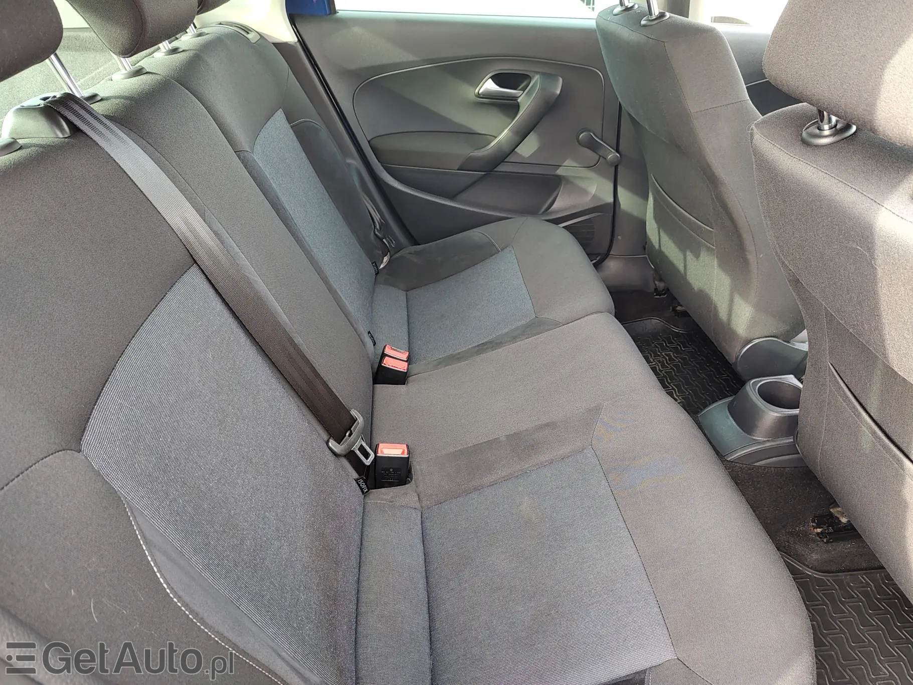 VOLKSWAGEN Polo Highline