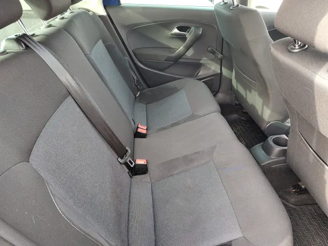 VOLKSWAGEN Polo Highline