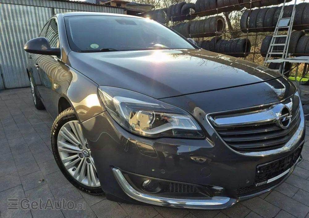 OPEL Insignia 