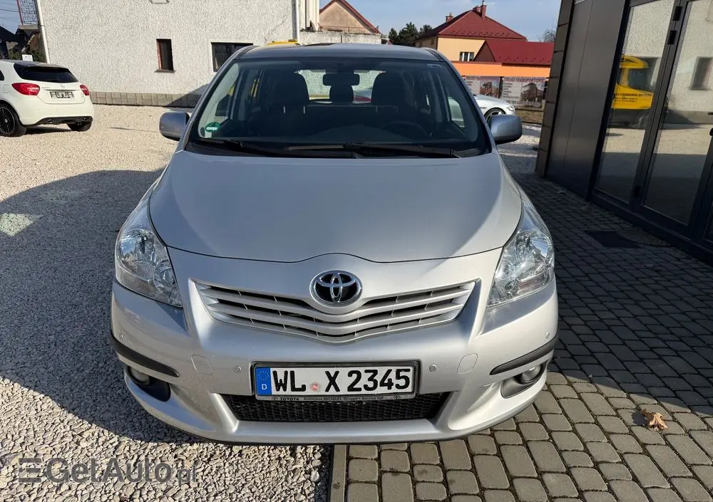 TOYOTA Verso 1.8 Multidrive Edition