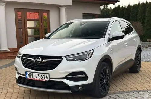 OPEL Grandland 