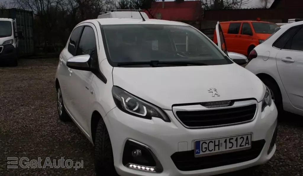 PEUGEOT 108 