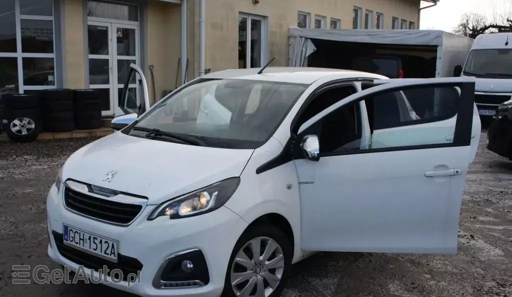 PEUGEOT 108 