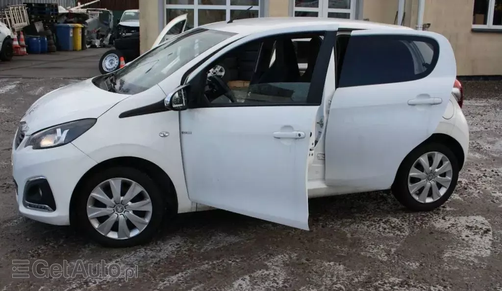 PEUGEOT 108 