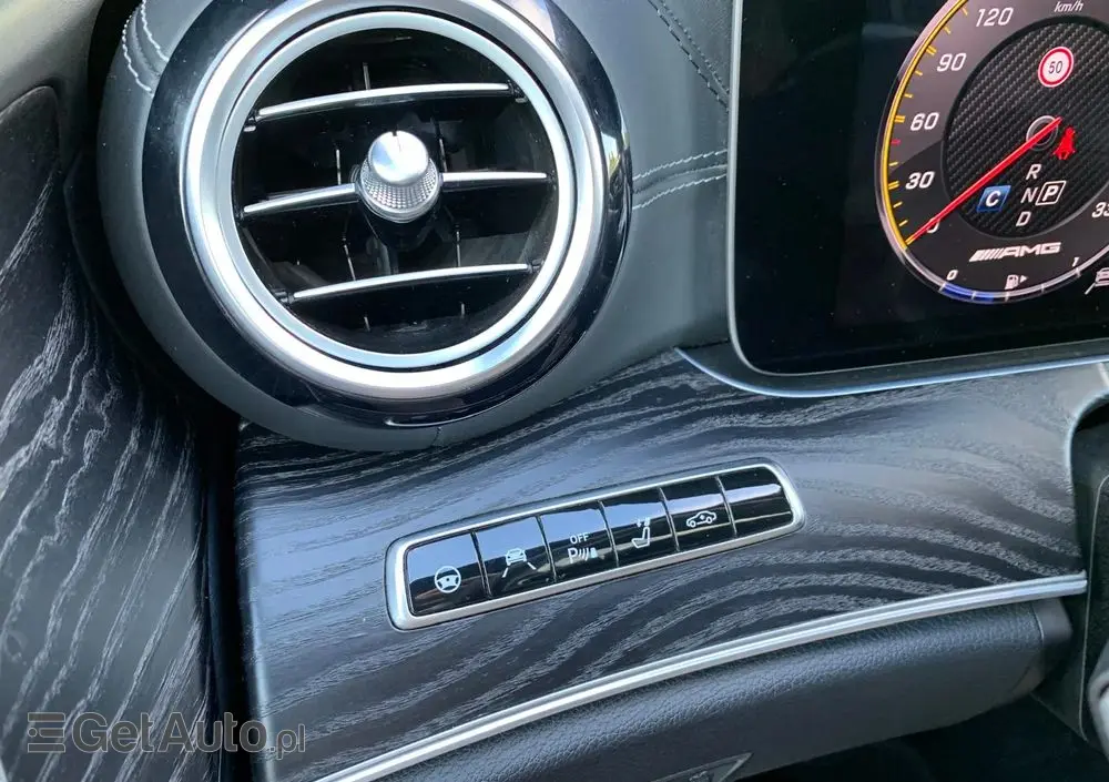 MERCEDES-BENZ Klasa E AMG 63 S 4Matic+ T 9G-TRONIC
