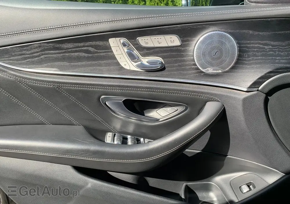 MERCEDES-BENZ Klasa E AMG 63 S 4Matic+ T 9G-TRONIC